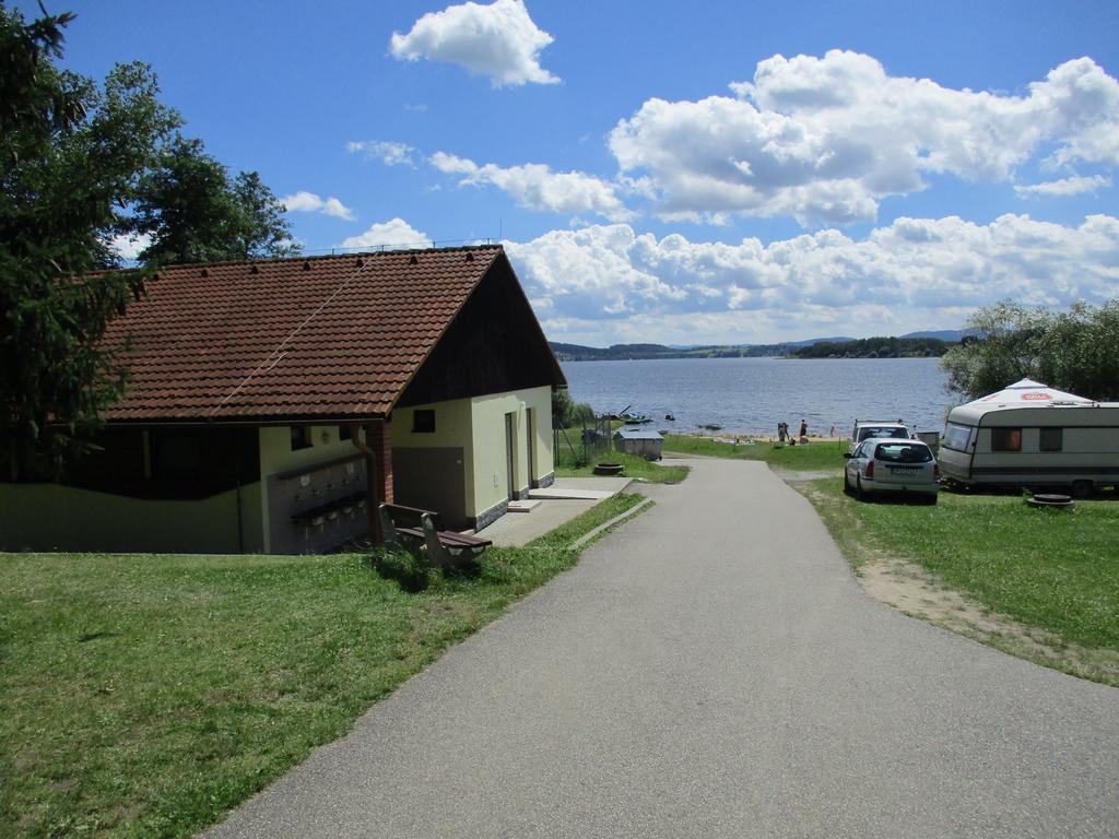 Kemp Lipno - Jenisov Hotel Horni Plana Exterior photo